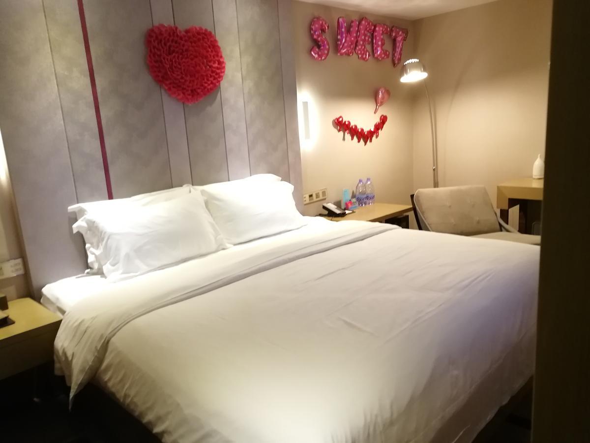 Zmax-Yantai Shimao Coast Branch Hotell Exteriör bild