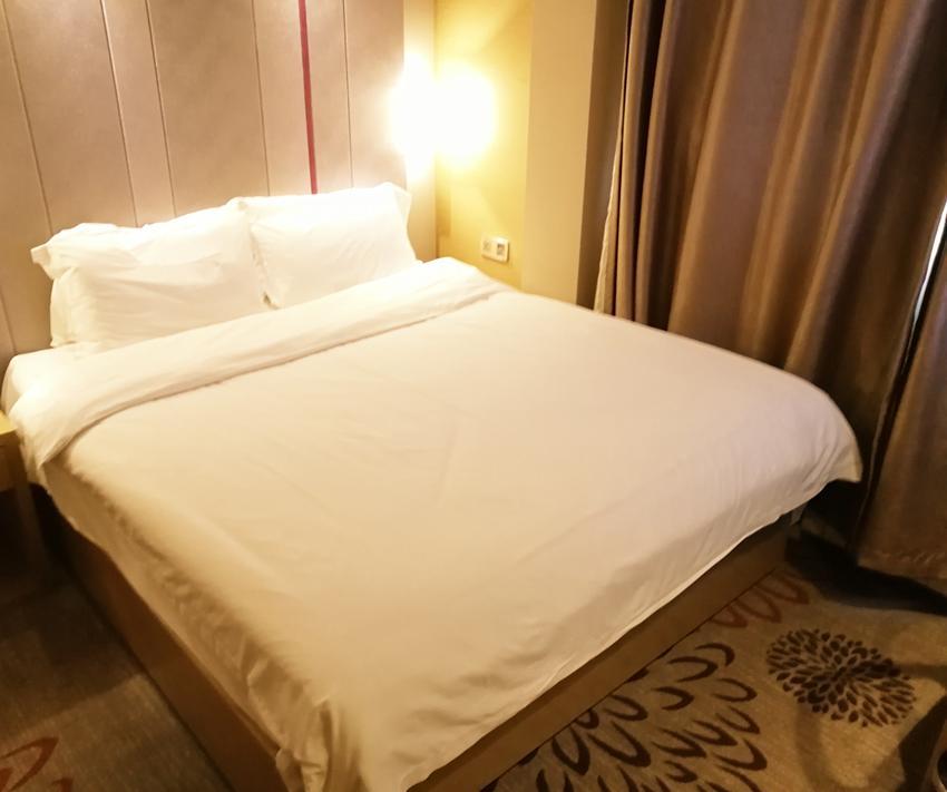 Zmax-Yantai Shimao Coast Branch Hotell Exteriör bild